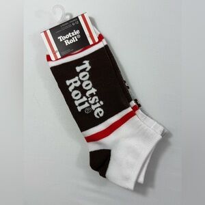 NWT-Tootsie Roll 2-Pairs Size 6-12 Logo No Show Ankle Socks